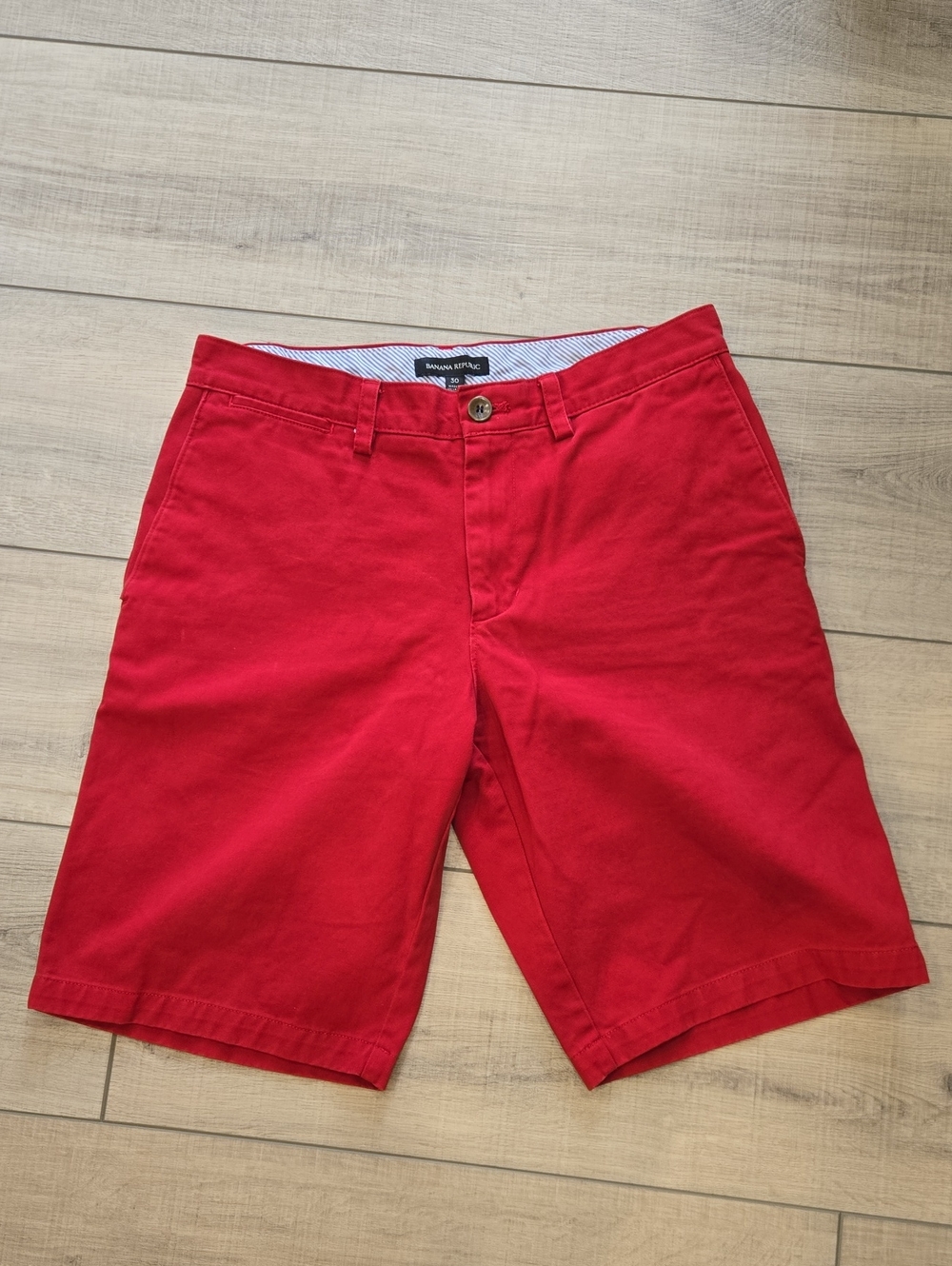 Banana Republic Bright Red Men's Flat Front Shorts